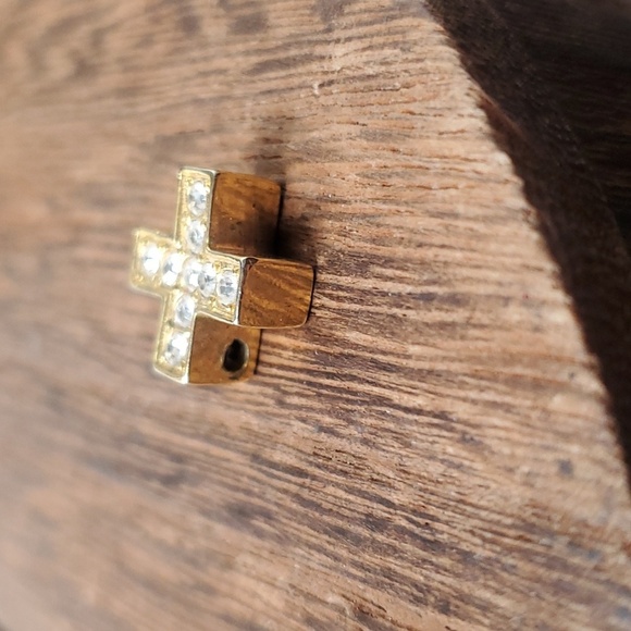 P121 charm or pendant crystal cross - Picture 3 of 3